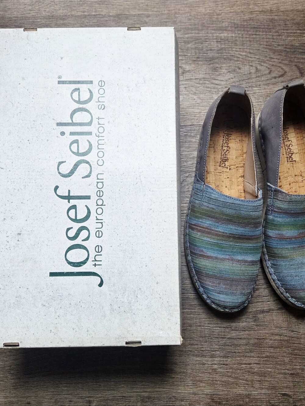 NEW IN BOX! Josef Seibel Sofie 02 Blue Leather Espadrille Flats